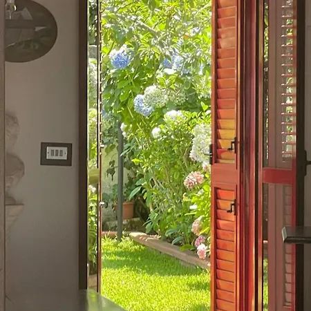 La Casa Delle Ortensie Nyaraló Scilla